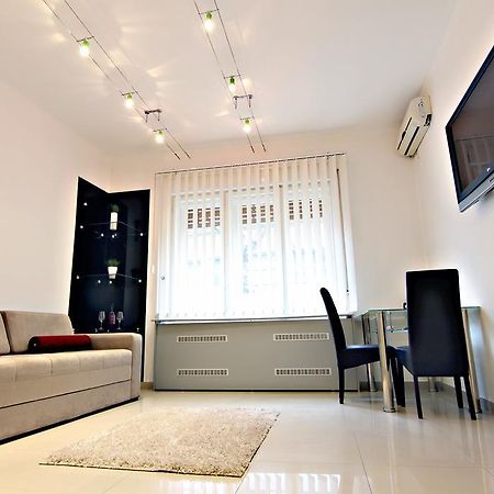 City Centre Apartment Novi Sad Dış mekan fotoğraf